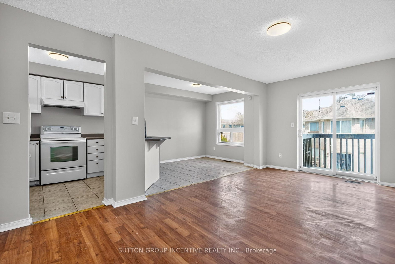 Townhouse for sale at 1410 Forest Street, Innisfil, Ontario, L9S 4Y4 - Alcona - MLS: N12984218