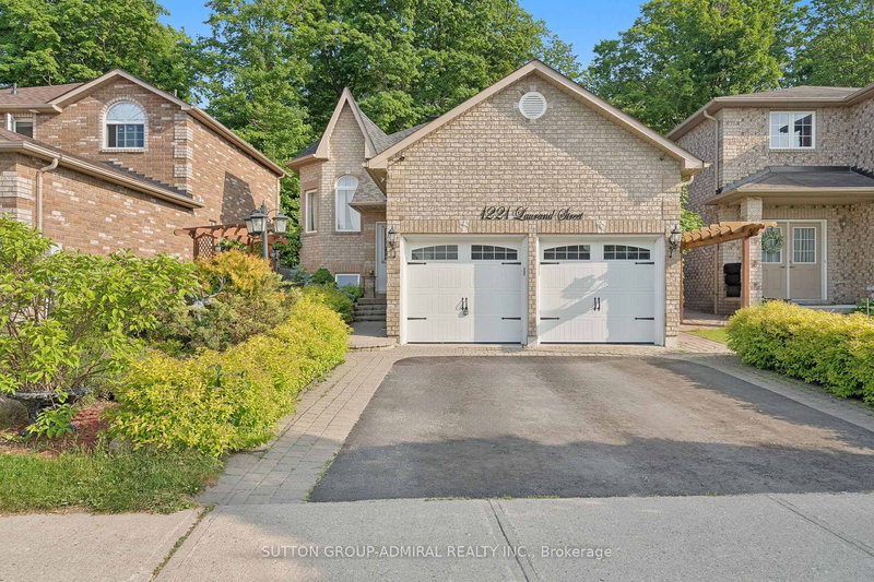 1221 Laurand St, Innisfil, L9S 0E6 | Image 2