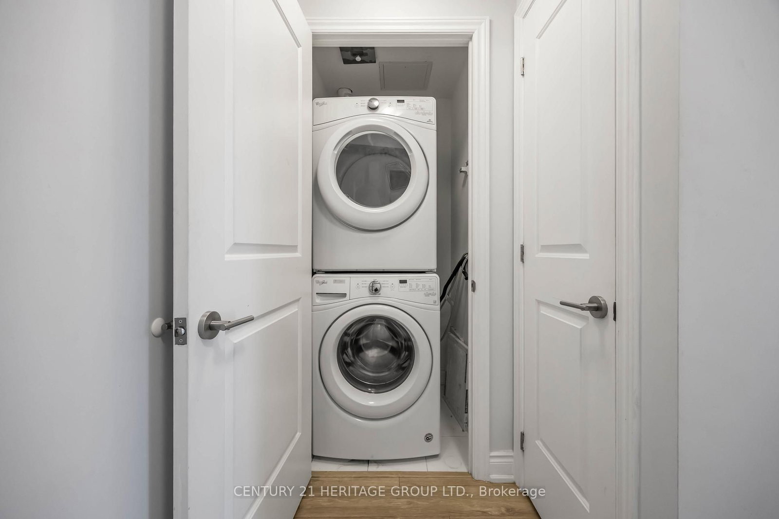 9618 Yonge Street, Unit 201 - Photo 6