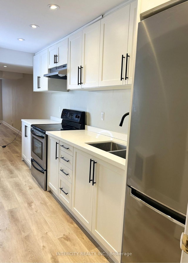 Basement - 30 Oak Park Crescent