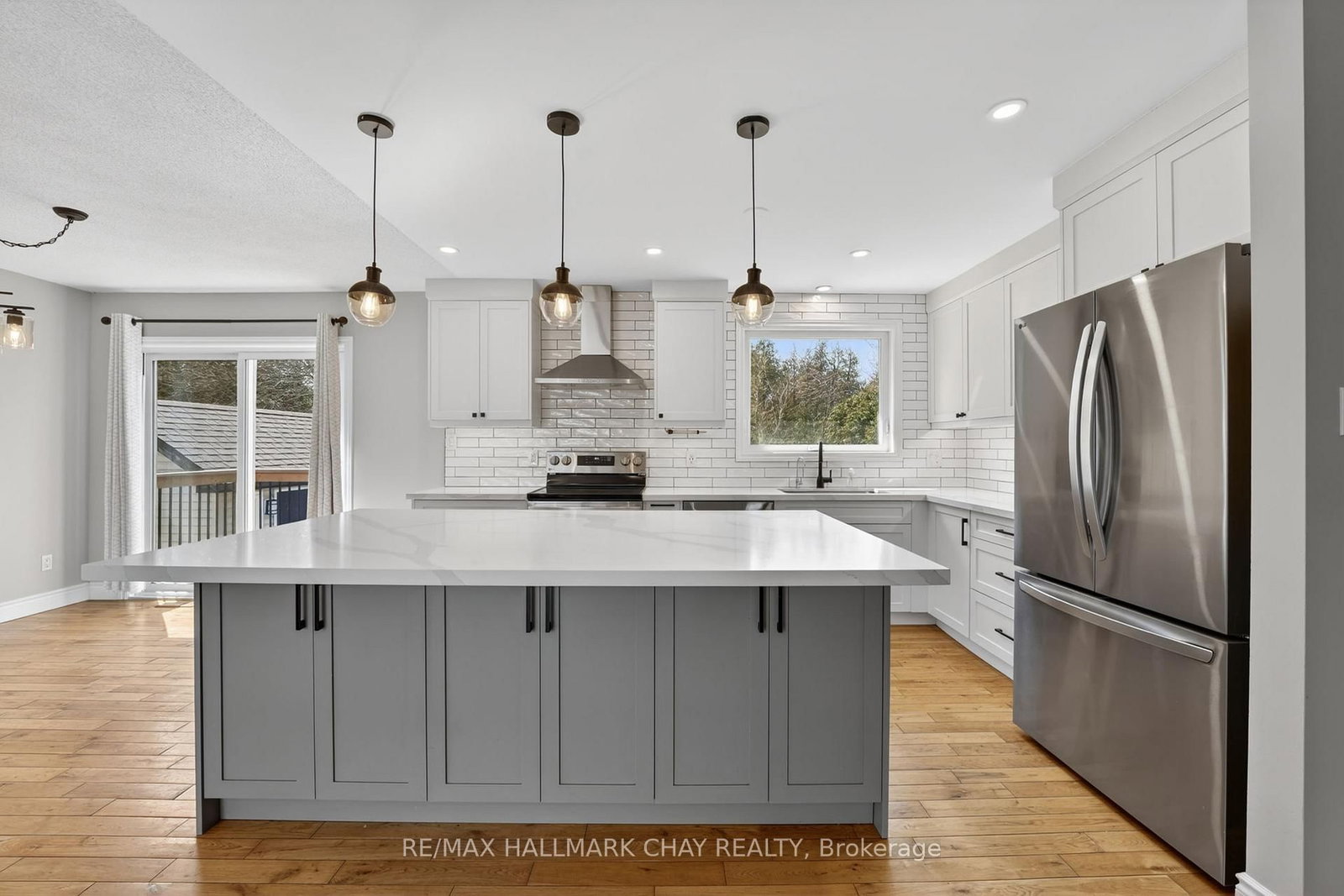 Detached House for sale at 224 Thornton Avenue, Essa, Ontario, L0L 2N0 - Thornton - MLS: N12984564