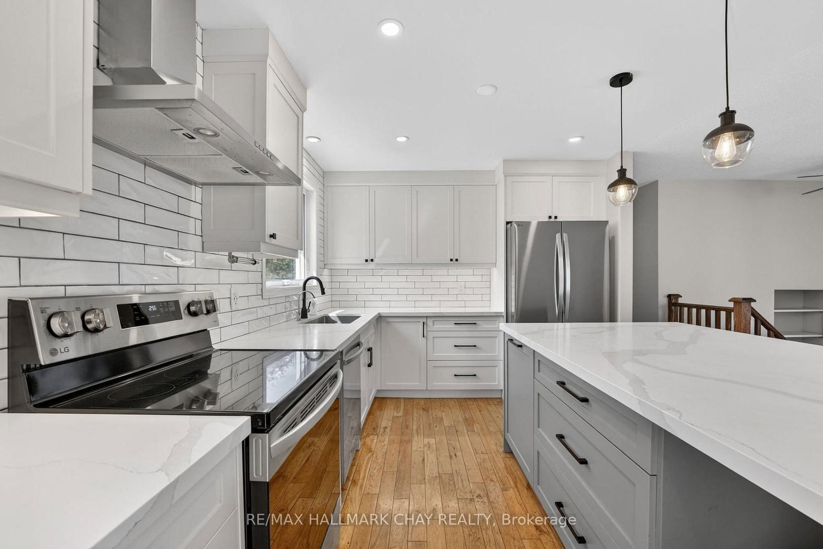 Detached House for sale at 224 Thornton Avenue, Essa, Ontario, L0L 2N0 - Thornton - MLS: N12984564