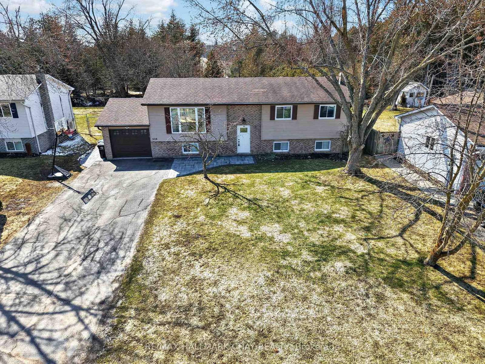 Detached House for sale at 224 Thornton Avenue, Essa, Ontario, L0L 2N0 - Thornton - MLS: N12984564