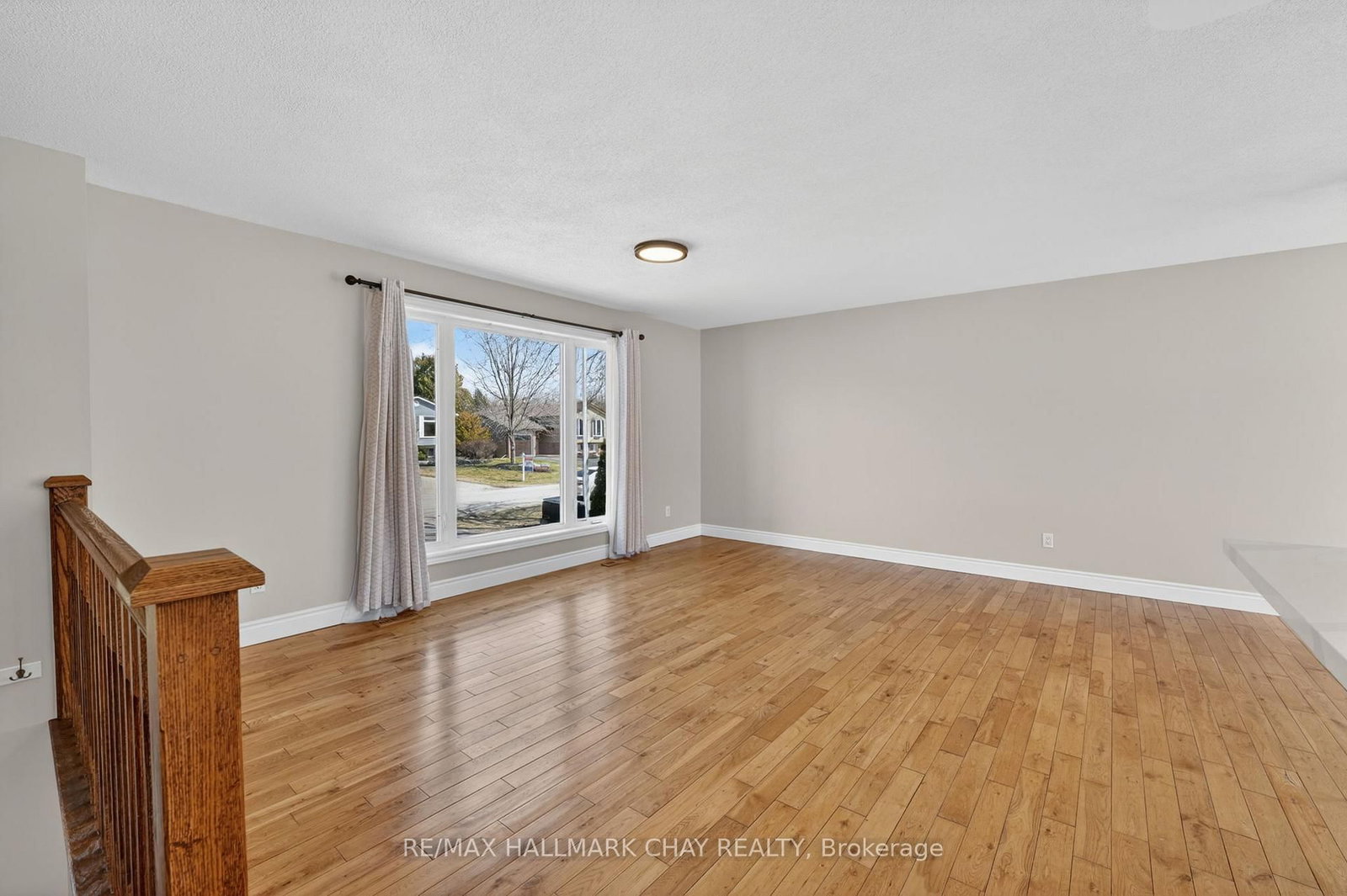 Detached House for sale at 224 Thornton Avenue, Essa, Ontario, L0L 2N0 - Thornton - MLS: N12984564