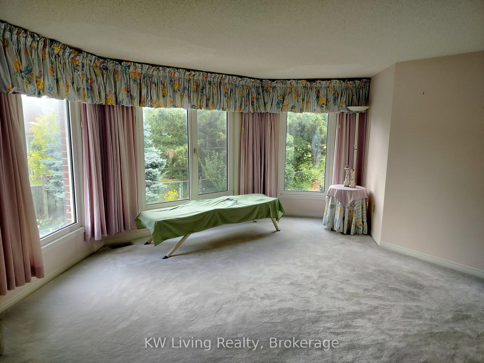 Detached House for sale at 215 Hollingham Road, Markham, Ontario, L3R 8K4 - Unionville - MLS: N12984618