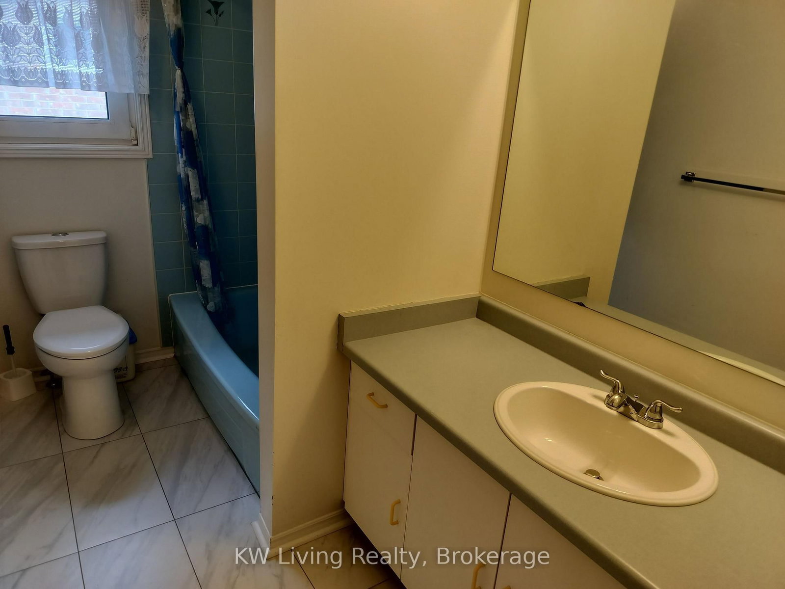 Detached House for sale at 215 Hollingham Road, Markham, Ontario, L3R 8K4 - Unionville - MLS: N12984618