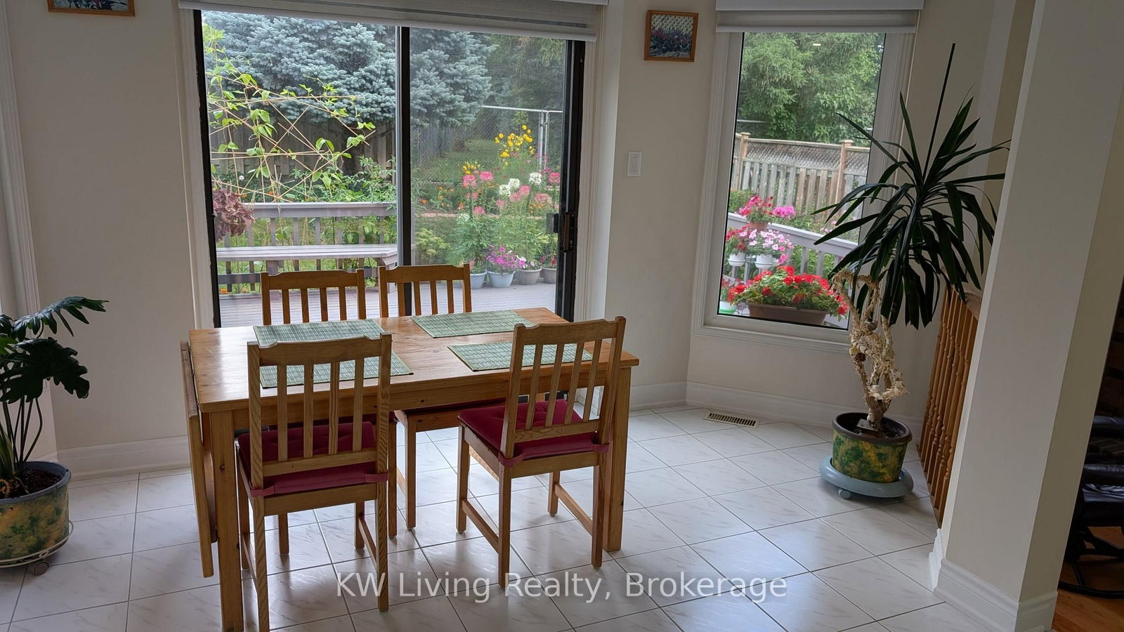 Detached House for sale at 215 Hollingham Road, Markham, Ontario, L3R 8K4 - Unionville - MLS: N12984618