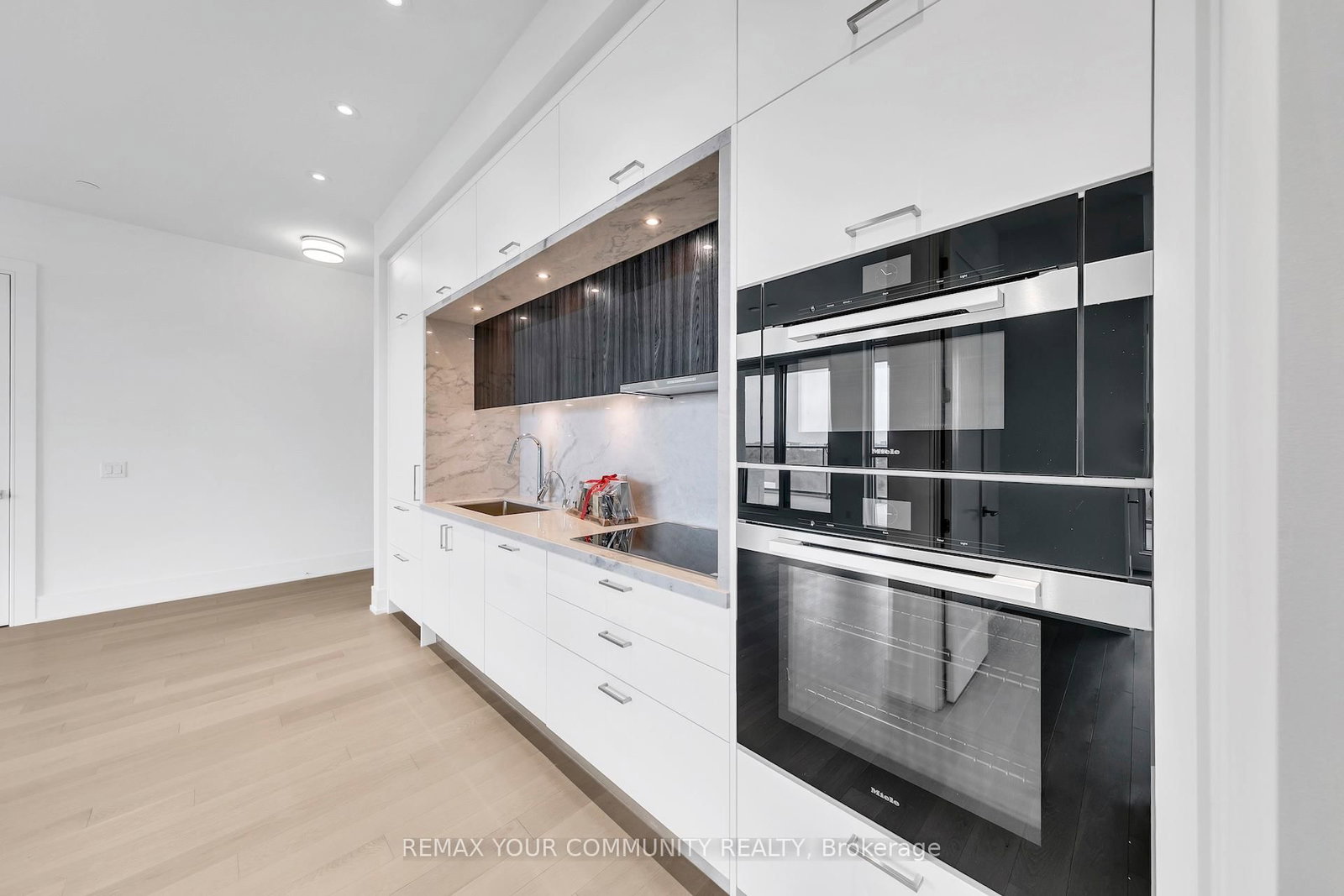 397 Royal Orchard Boulevard, Unit PH05 - Photo 10