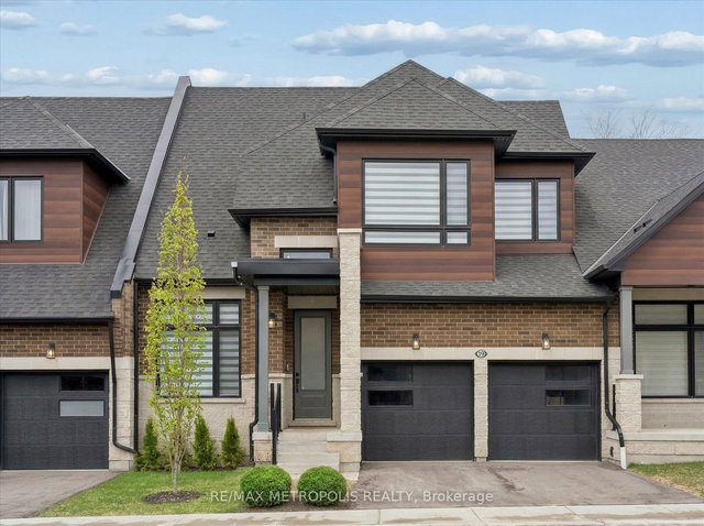 19 Vern Robertson Gate