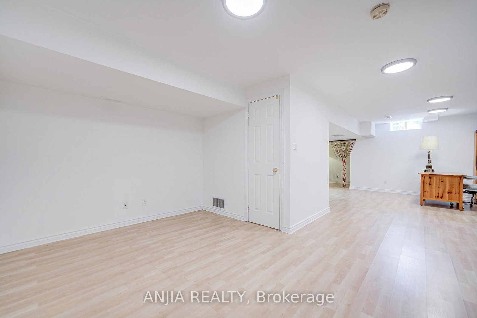 Townhouse for sale at 2033 Bur Oak Avenue, Markham, Ontario, L6E 1X3 - Greensborough - MLS: N12984846