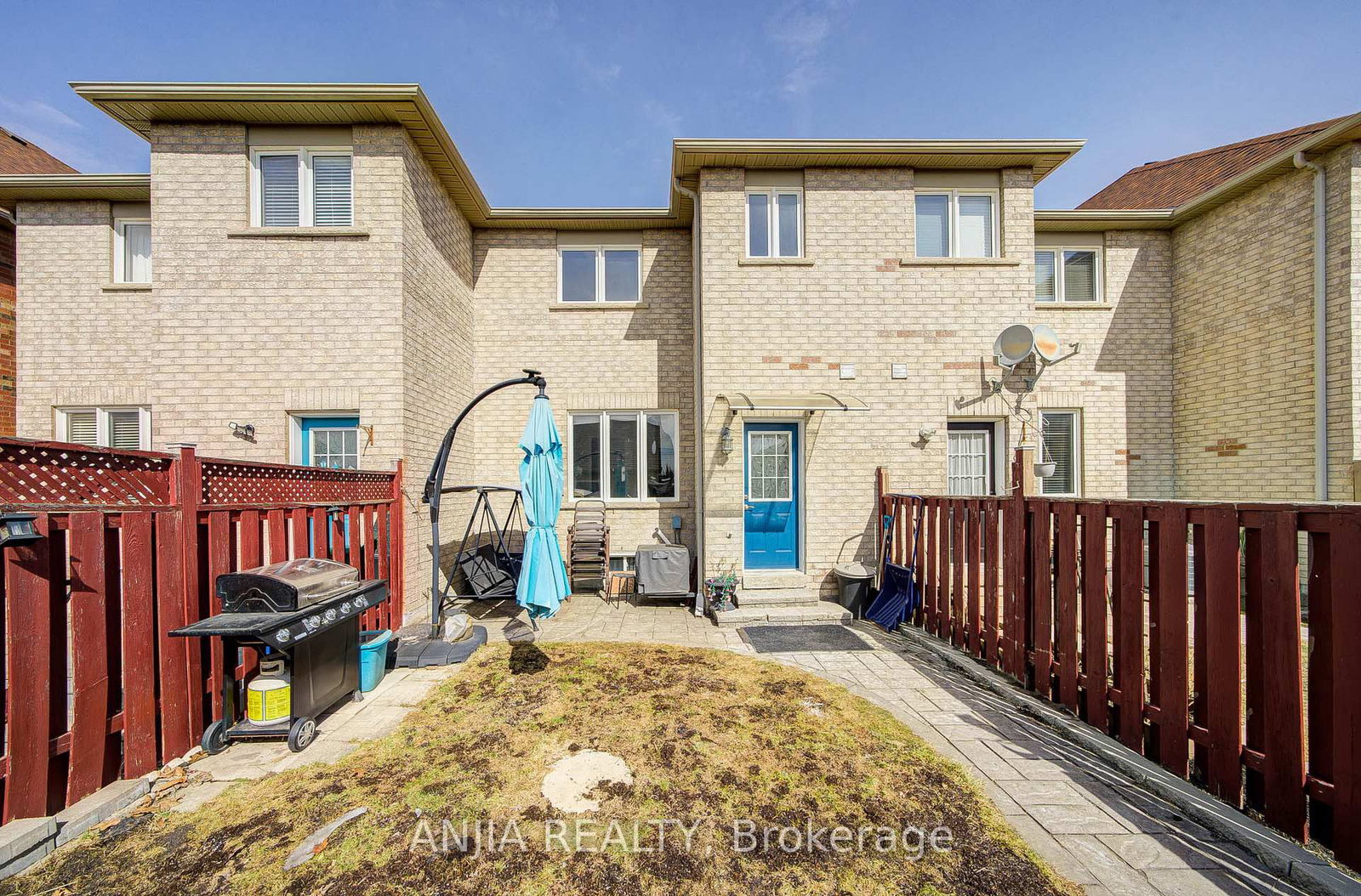 Townhouse for sale at 2033 Bur Oak Avenue, Markham, Ontario, L6E 1X3 - Greensborough - MLS: N12984846