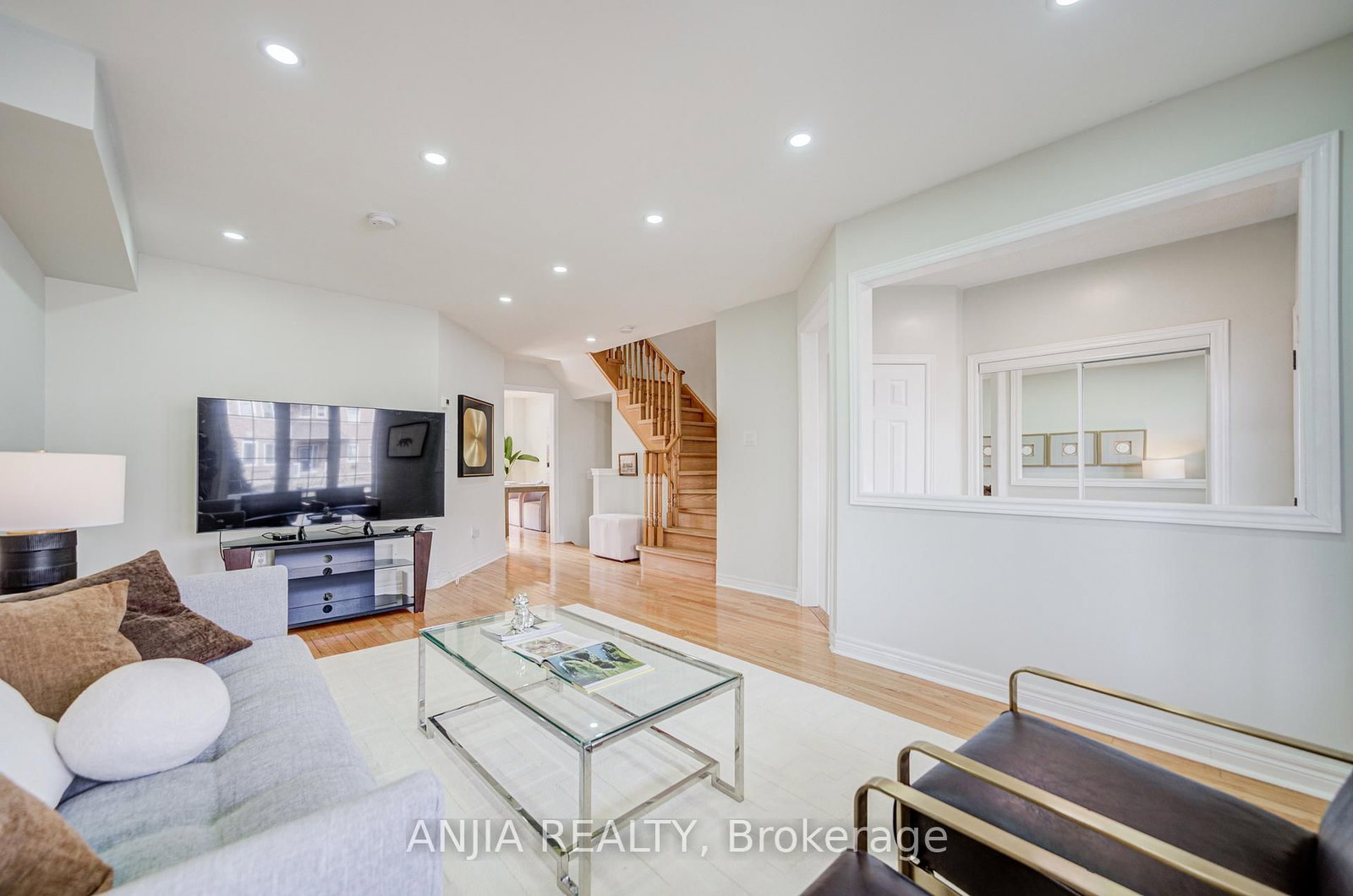 Townhouse for sale at 2033 Bur Oak Avenue, Markham, Ontario, L6E 1X3 - Greensborough - MLS: N12984846