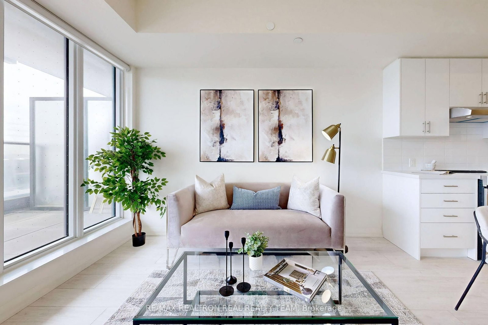 8960 Jane Street, Unit 211 - Photo 10