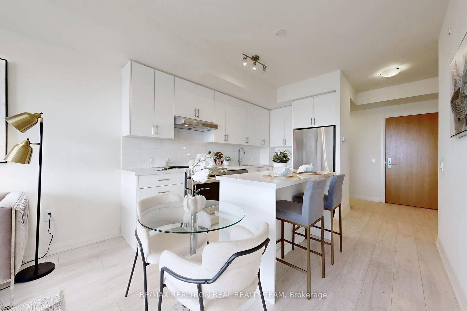 8960 Jane Street, Unit 211 - Photo 15