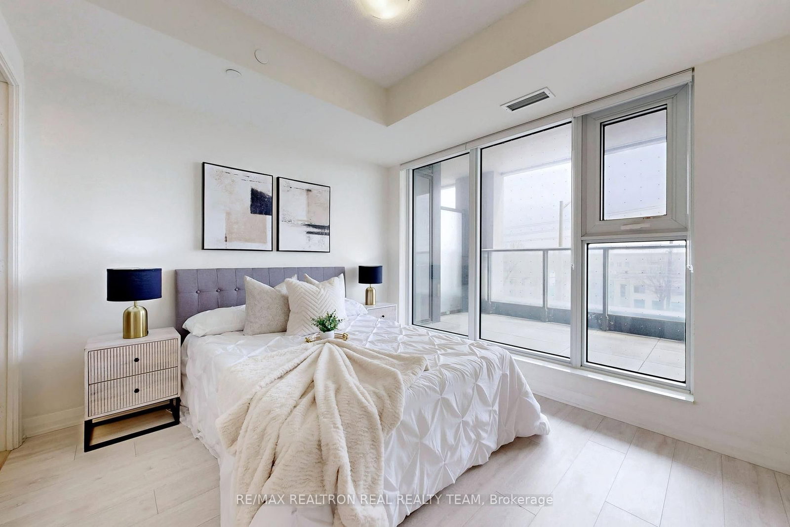 8960 Jane Street, Unit 211 - Photo 21