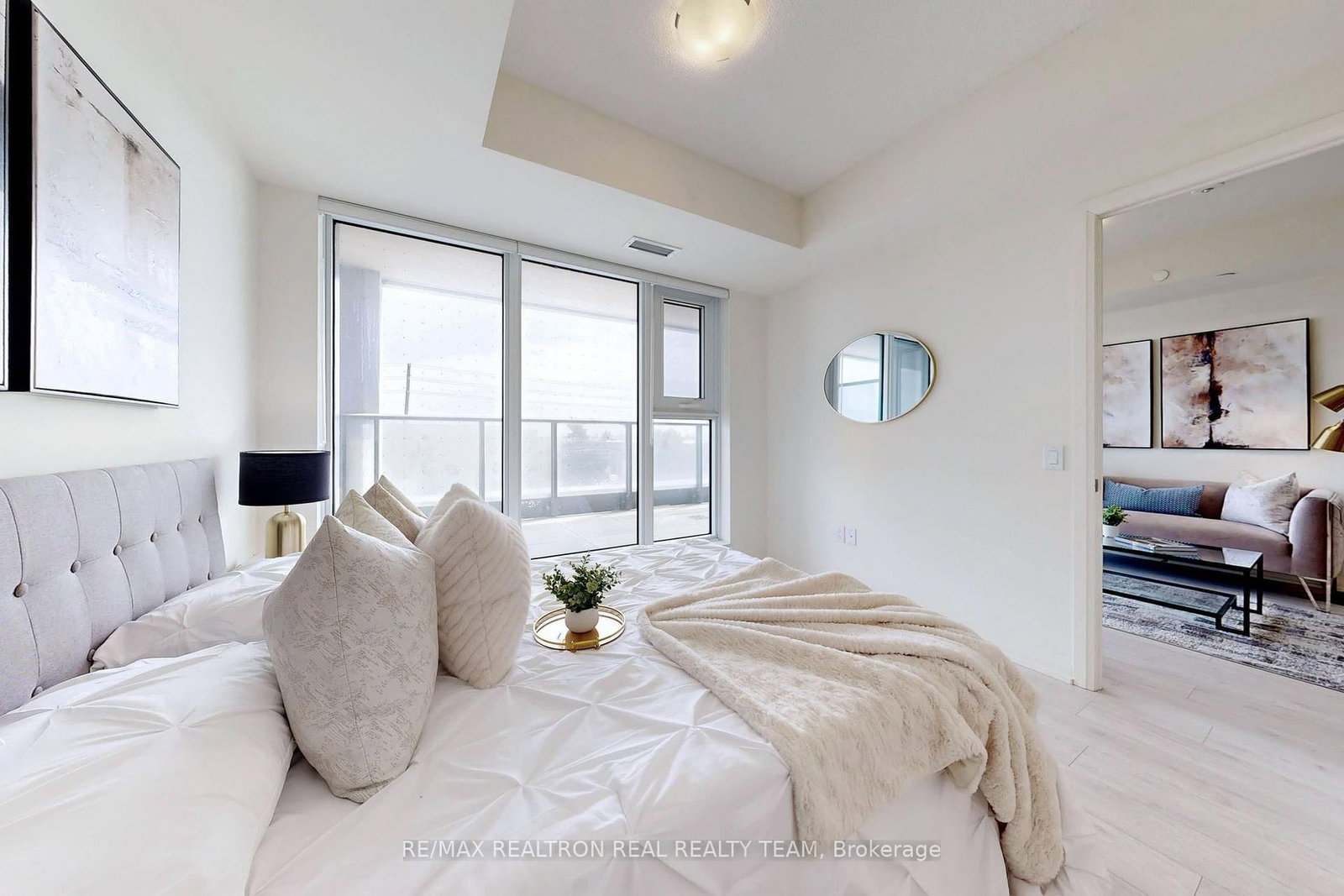 8960 Jane Street, Unit 211 - Photo 23