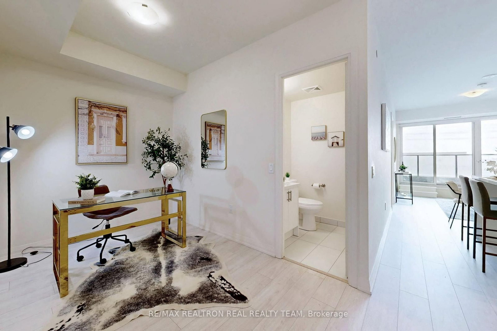 8960 Jane Street, Unit 211 - Photo 28