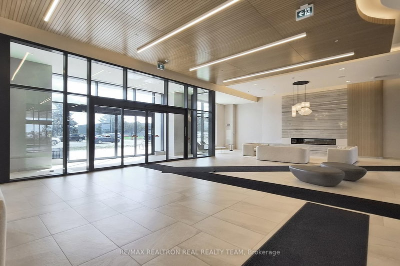 211 - 8960 Jane St, Vaughan, L4K 2M9 | Image 3