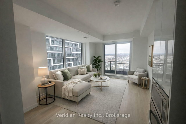 B2111 - 9781 Markham Road