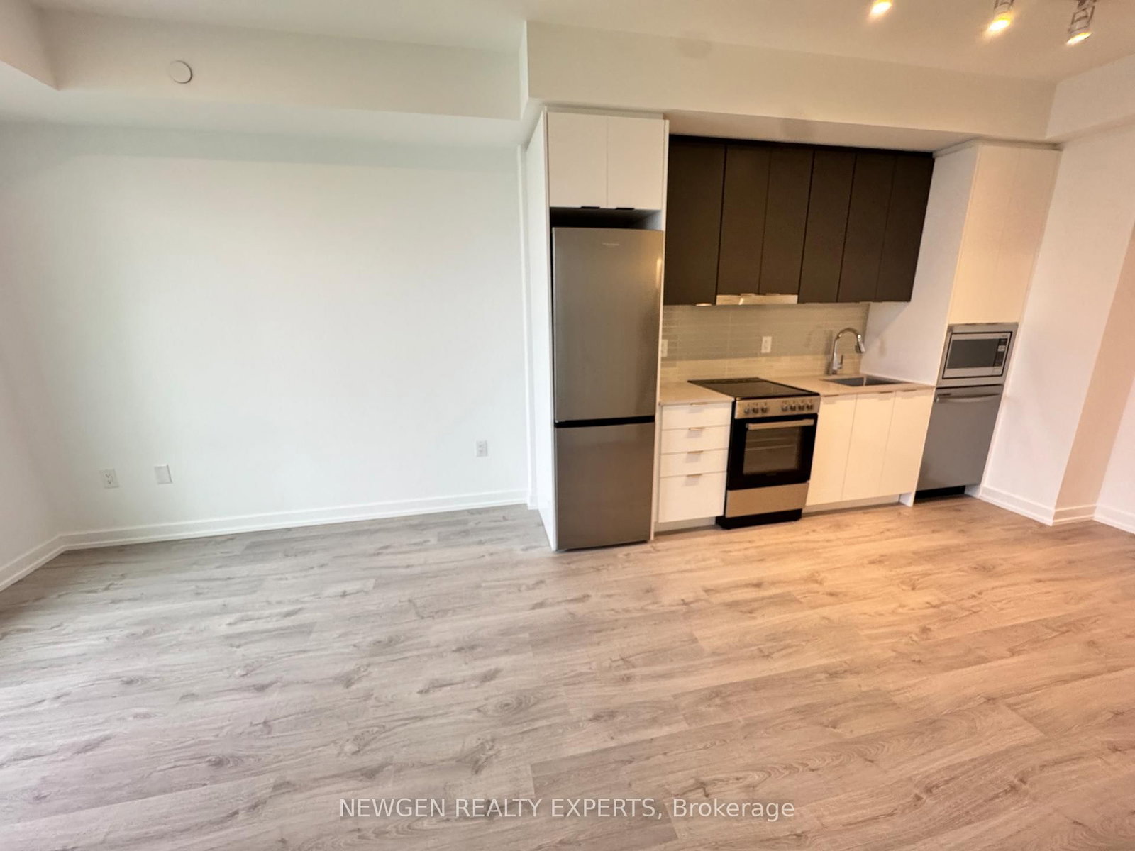 9763 Markham Road, Unit A-201 - Photo 8