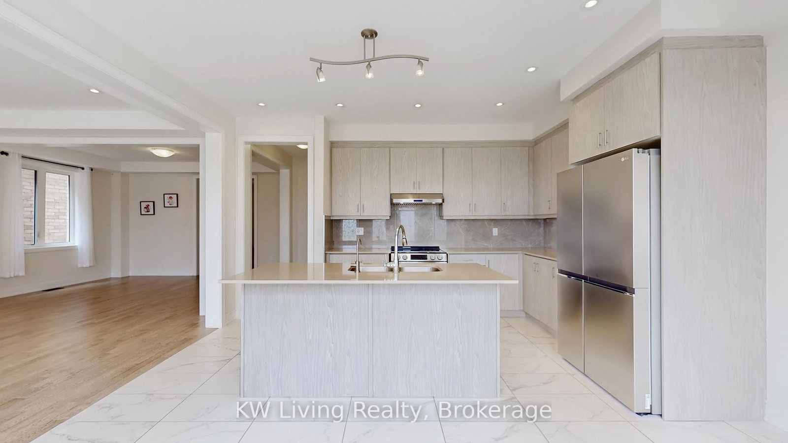 37 Kenneth Rogers Crescent - Photo 11