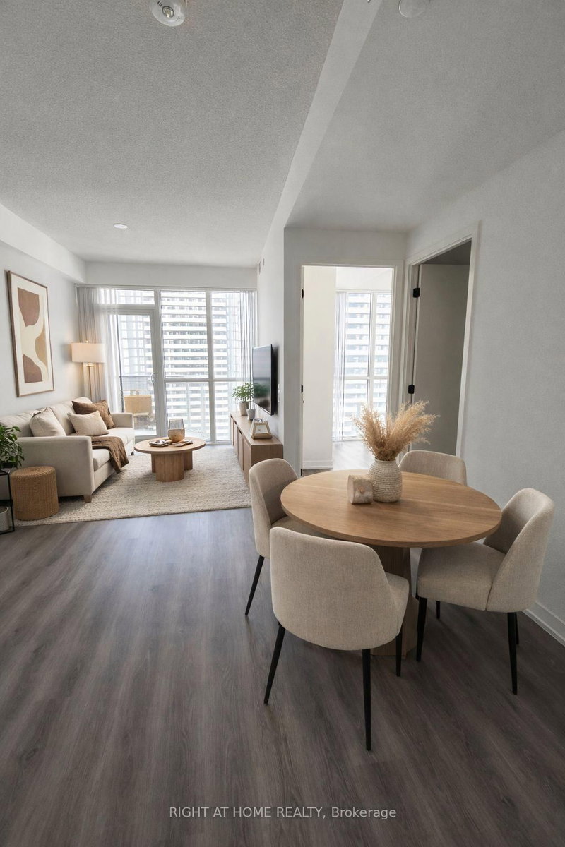 home for lease on 3903-28 Interchange Way