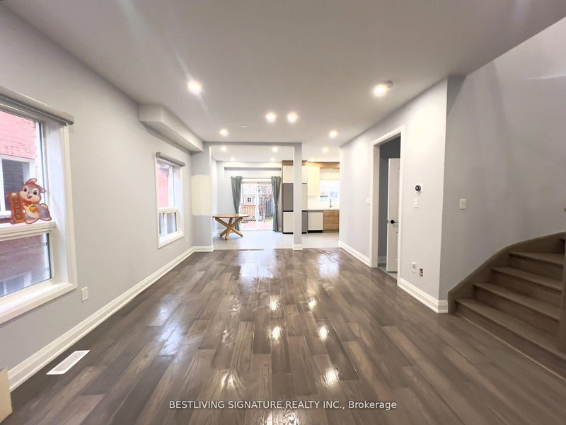 103 Antique Dr, Richmond Hill, L4E 4G3 | Image 3