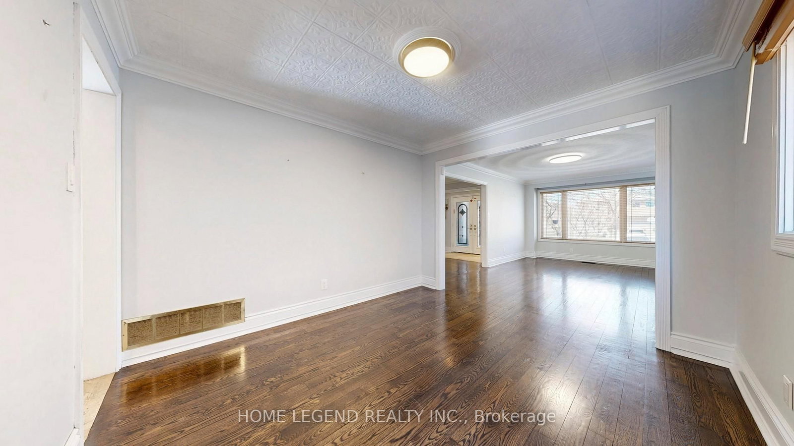 Detached House for lease at 261 Fincham Avenue, Markham, Ontario, L3P 4E5 - Markham Village - MLS: N12985798