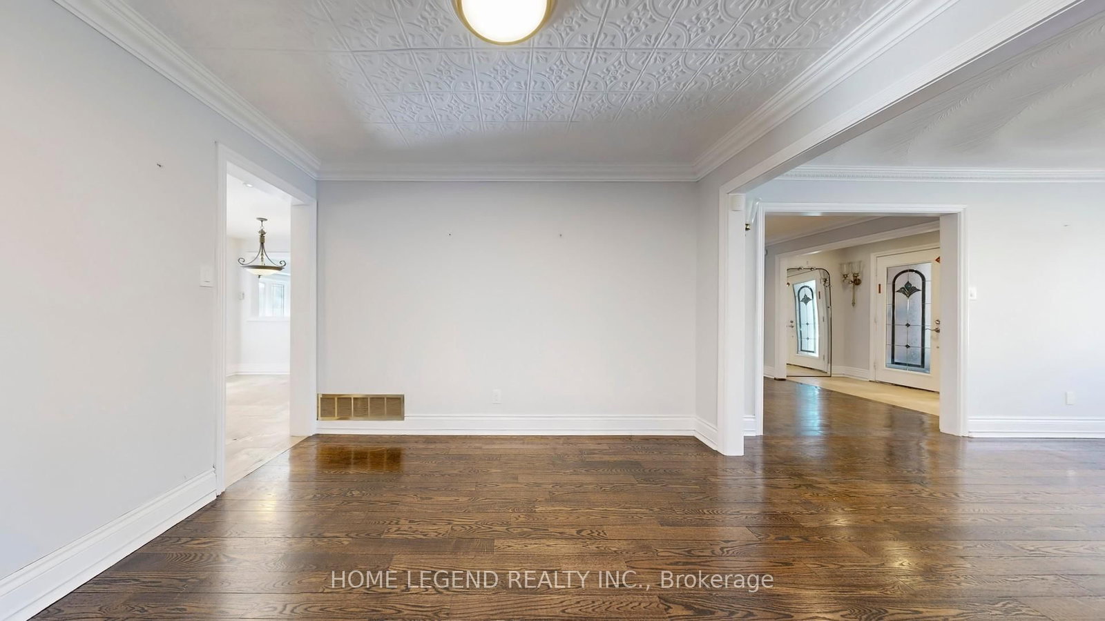 Detached House for lease at 261 Fincham Avenue, Markham, Ontario, L3P 4E5 - Markham Village - MLS: N12985798