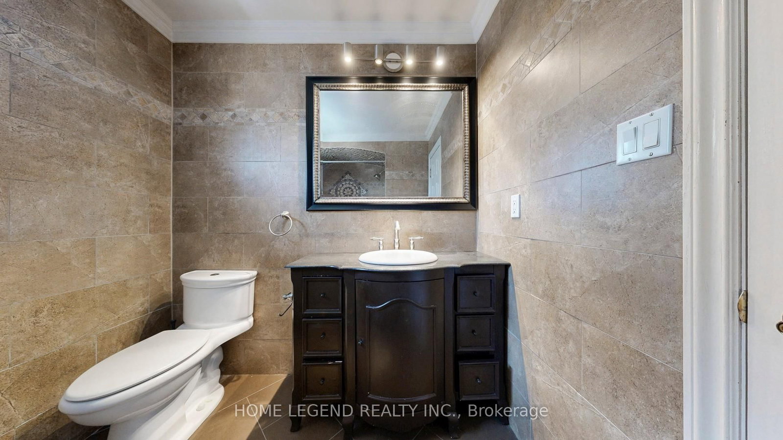 Detached House for lease at 261 Fincham Avenue, Markham, Ontario, L3P 4E5 - Markham Village - MLS: N12985798