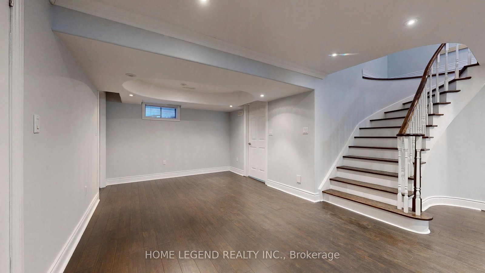 Detached House for lease at 261 Fincham Avenue, Markham, Ontario, L3P 4E5 - Markham Village - MLS: N12985798