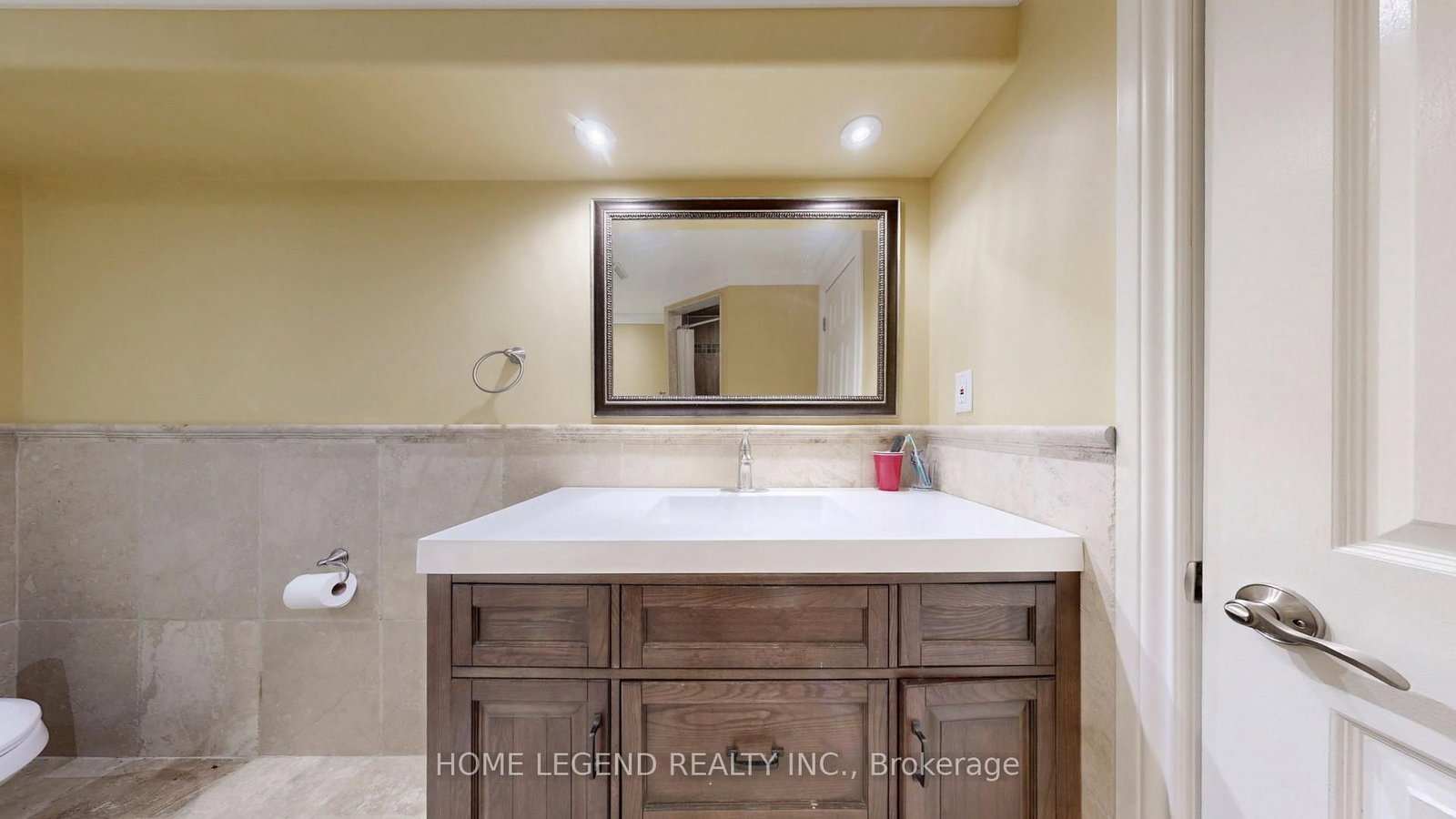 Detached House for lease at 261 Fincham Avenue, Markham, Ontario, L3P 4E5 - Markham Village - MLS: N12985798