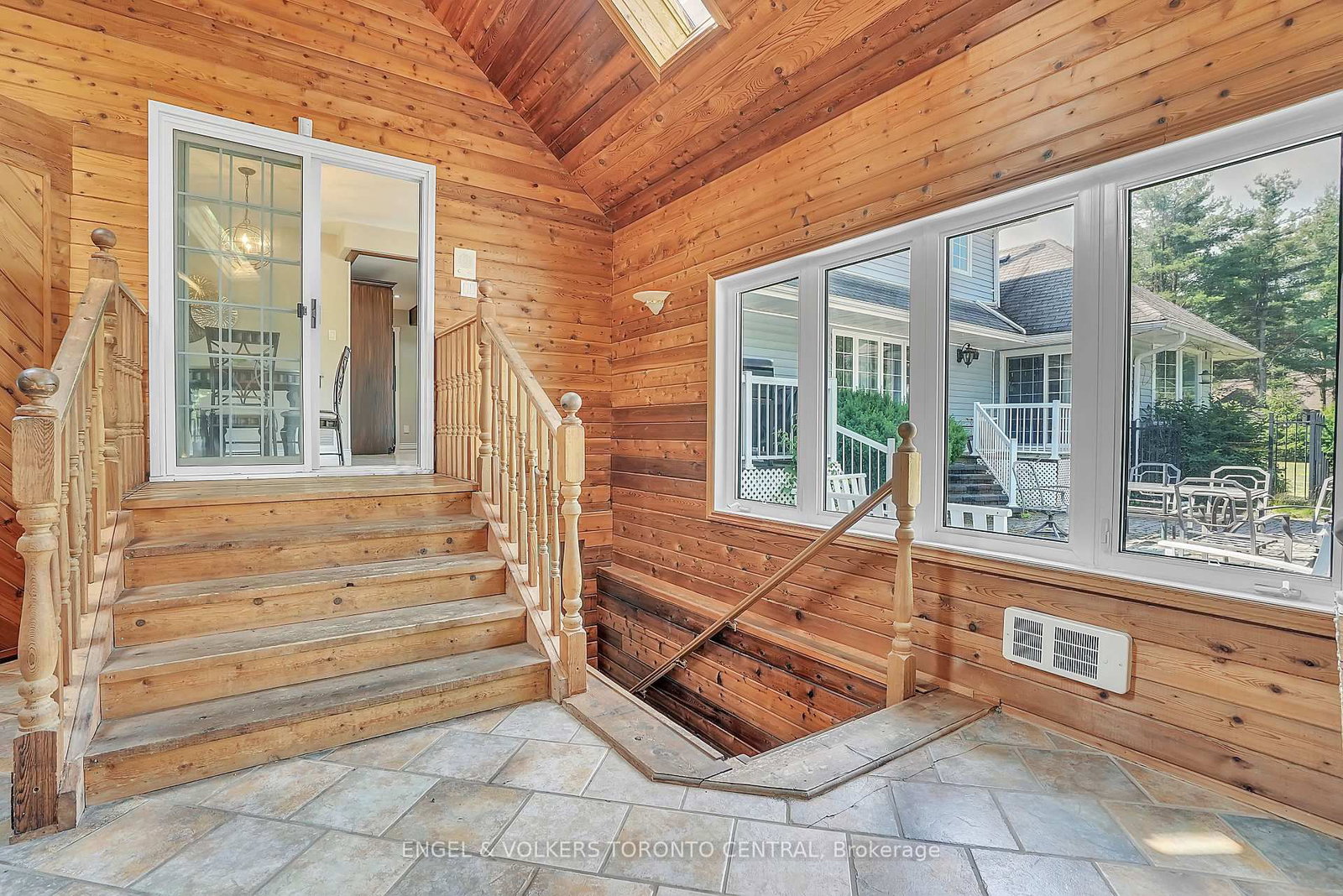 1946 Wilkinson Street - Photo 23