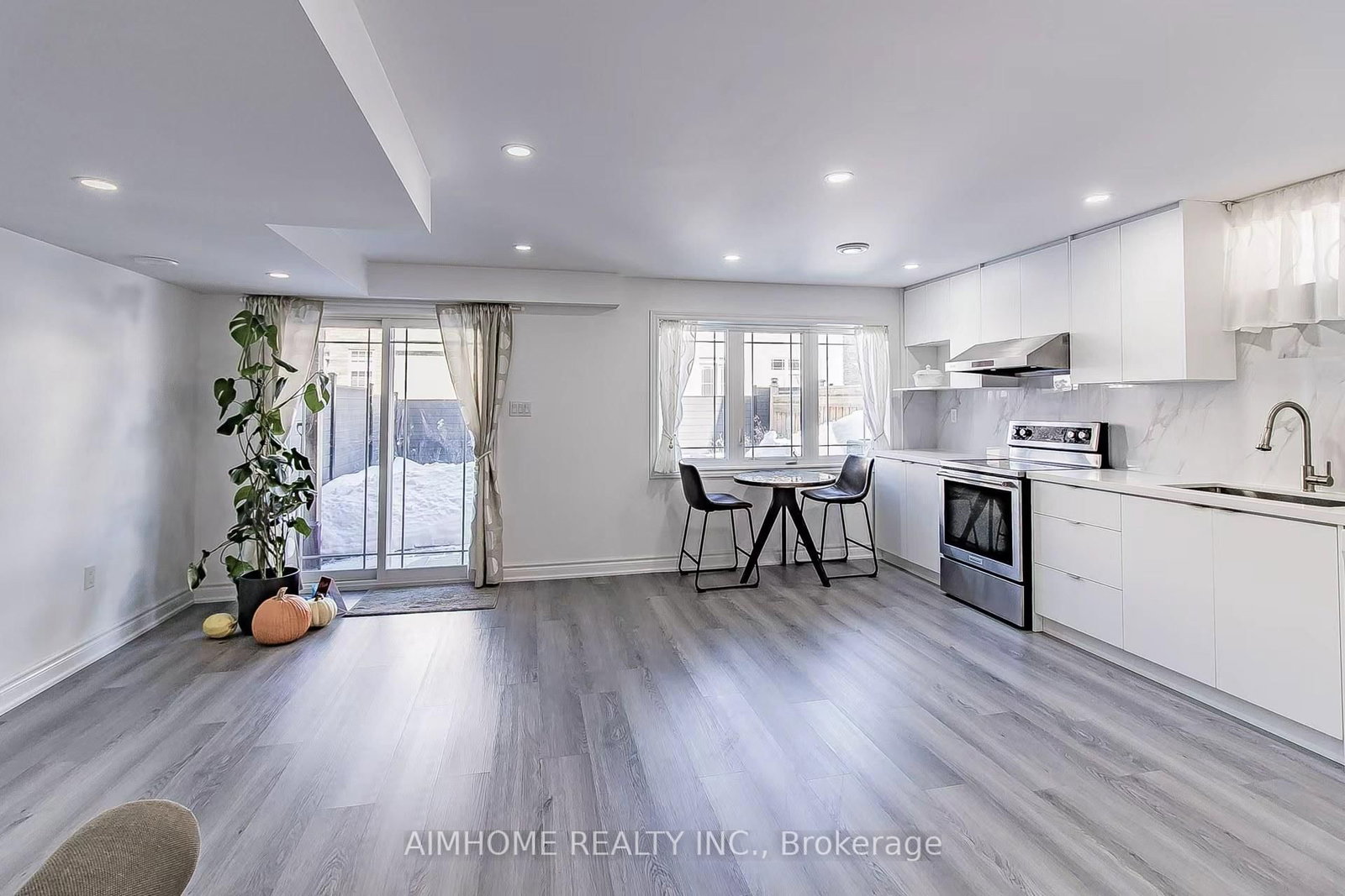 50 Drizzel Crescent, Unit Bsmt - Photo 3