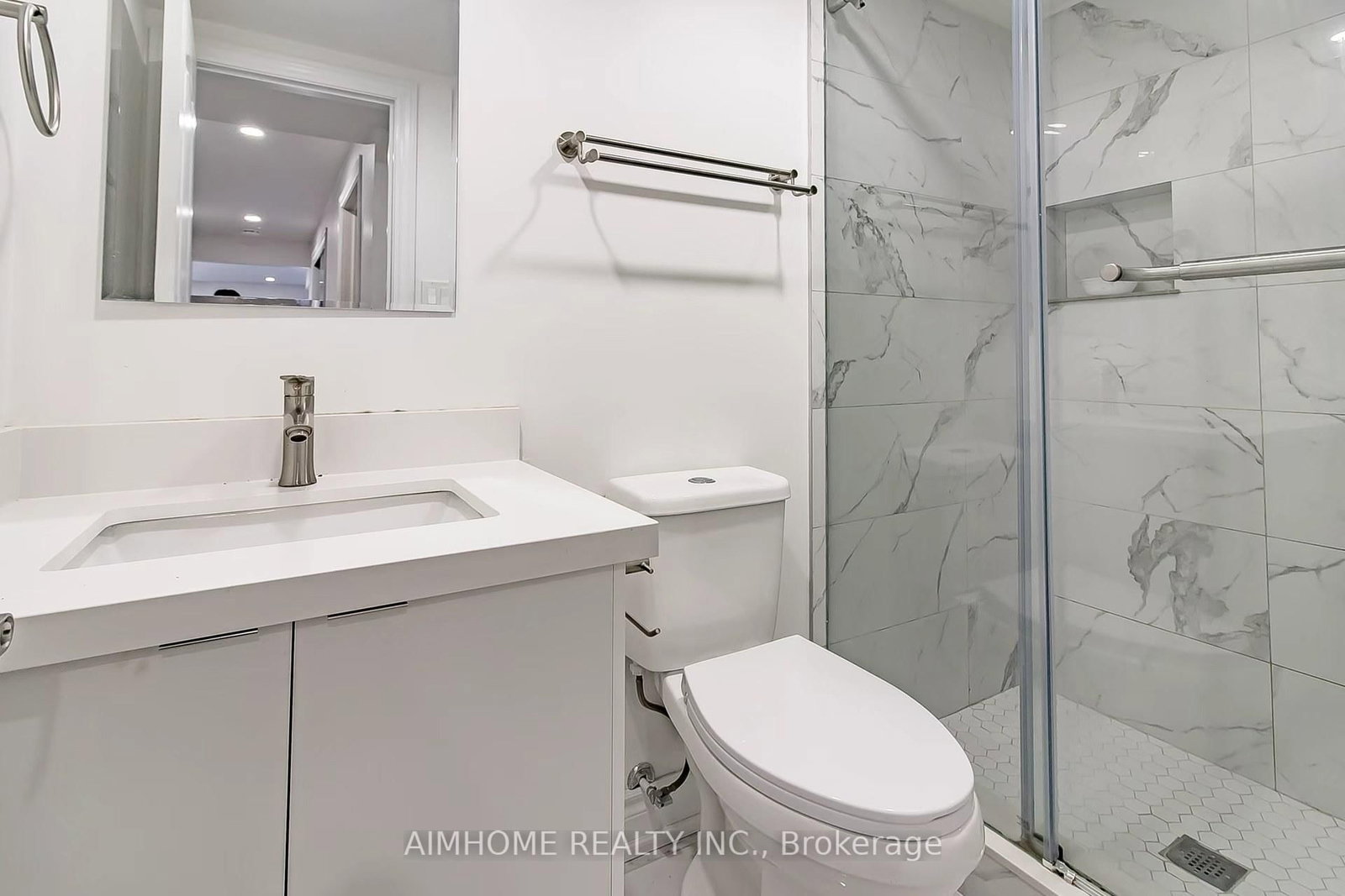 50 Drizzel Crescent, Unit Bsmt - Photo 7