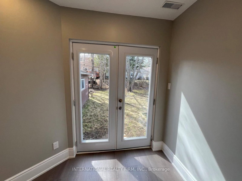 73 Murray Dr, Aurora, L4G 2C2 | Image 3