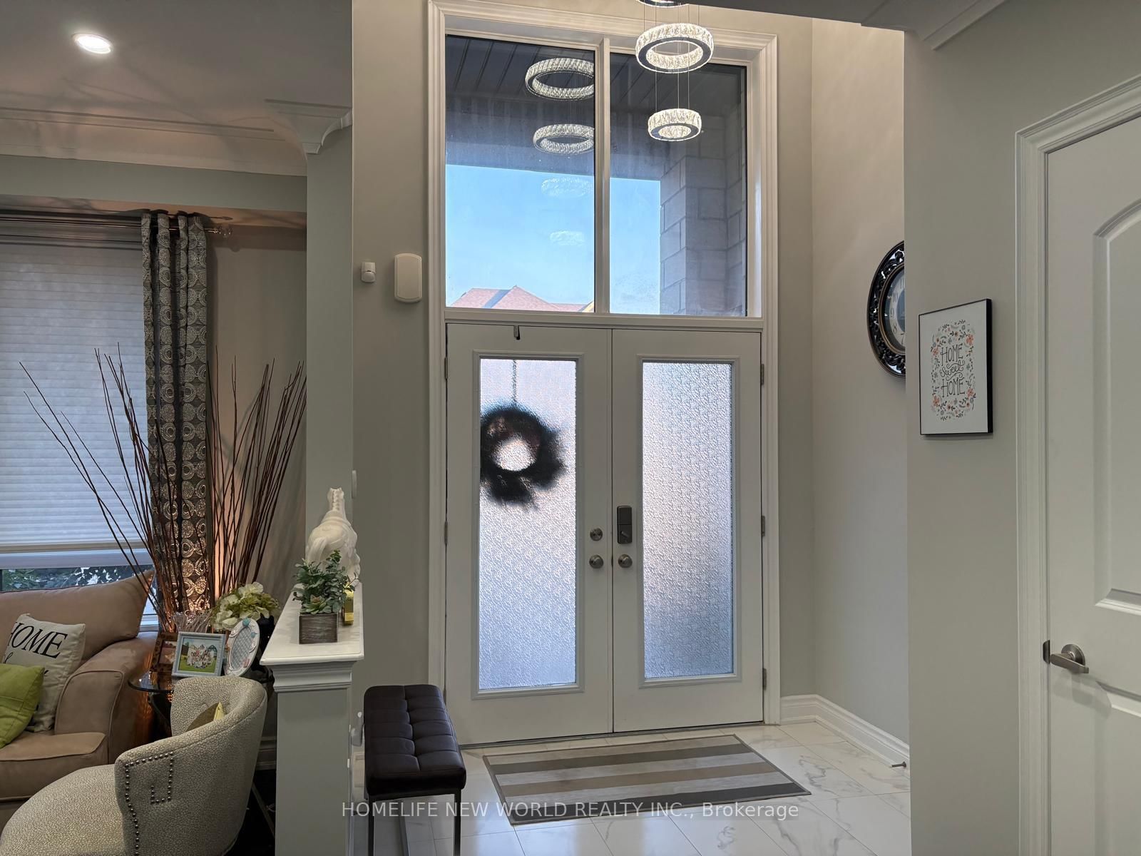 143 Mondial Crescent - Photo 2