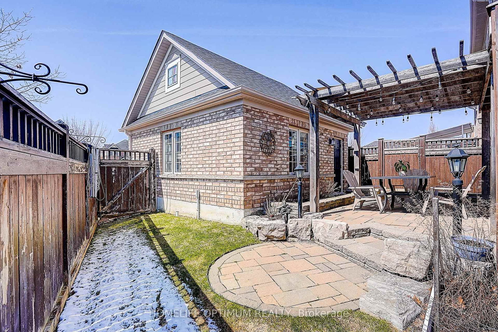 Townhouse for sale at 40 Outer Banks Drive, Markham, Ontario, L6B 0N5 - Cornell - MLS: N12985916