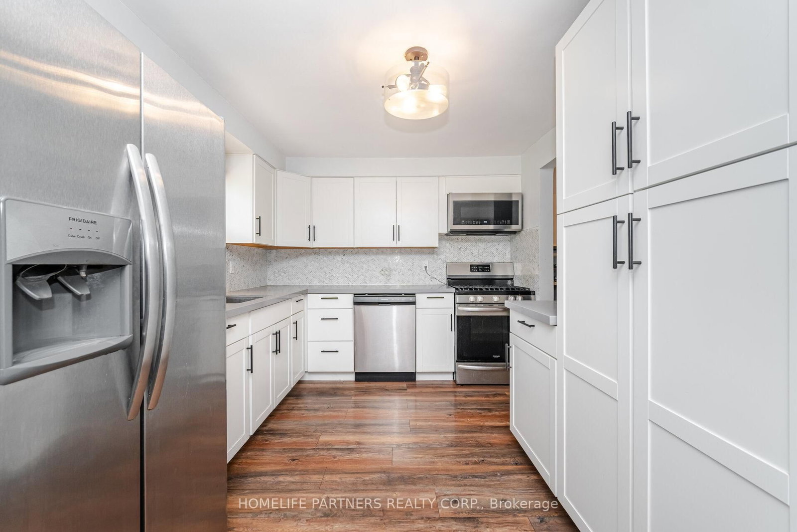 Detached House for sale at 749 Happyvale Drive, Innisfil, Ontario, L9S 2E6 - Alcona - MLS: N12985970