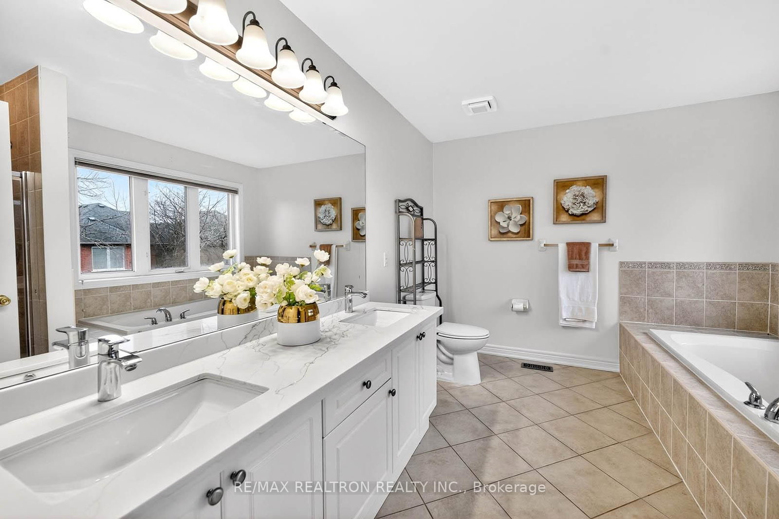 Detached House for sale at 71 Timber Valley Avenue, Richmond Hill, Ontario, L4E 4Z8 - Oak Ridges - MLS: N12986104