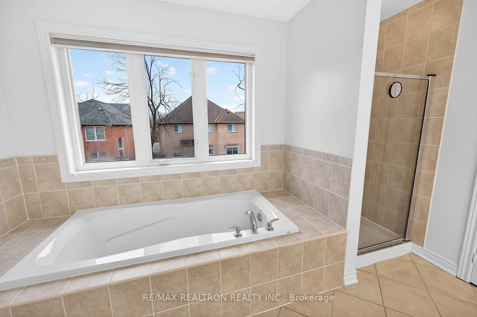 Detached House for sale at 71 Timber Valley Avenue, Richmond Hill, Ontario, L4E 4Z8 - Oak Ridges - MLS: N12986104