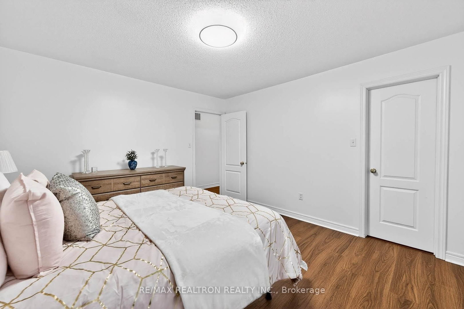 Detached House for sale at 71 Timber Valley Avenue, Richmond Hill, Ontario, L4E 4Z8 - Oak Ridges - MLS: N12986104