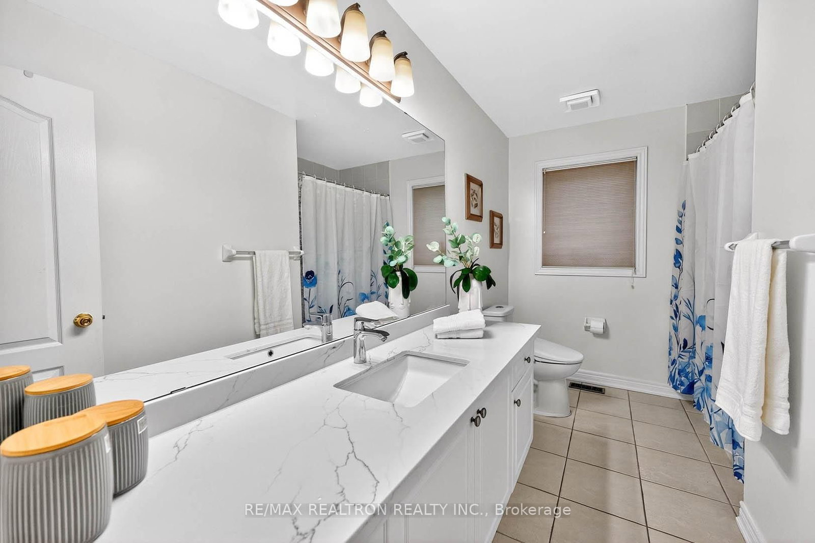 Detached House for sale at 71 Timber Valley Avenue, Richmond Hill, Ontario, L4E 4Z8 - Oak Ridges - MLS: N12986104