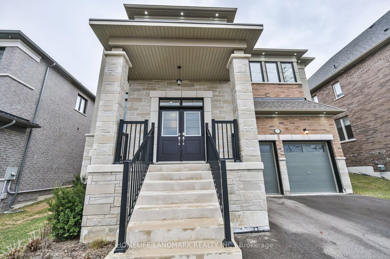 79 Bethpage Cres, Newmarket, L3X 0M4 | Image 3