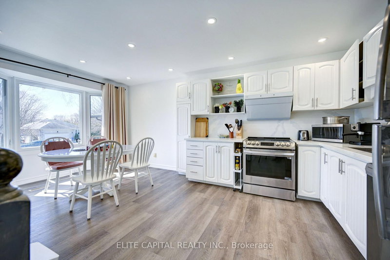 Upper - 298 Tampa Dr, Georgina, L4P 3T7 | Image 2