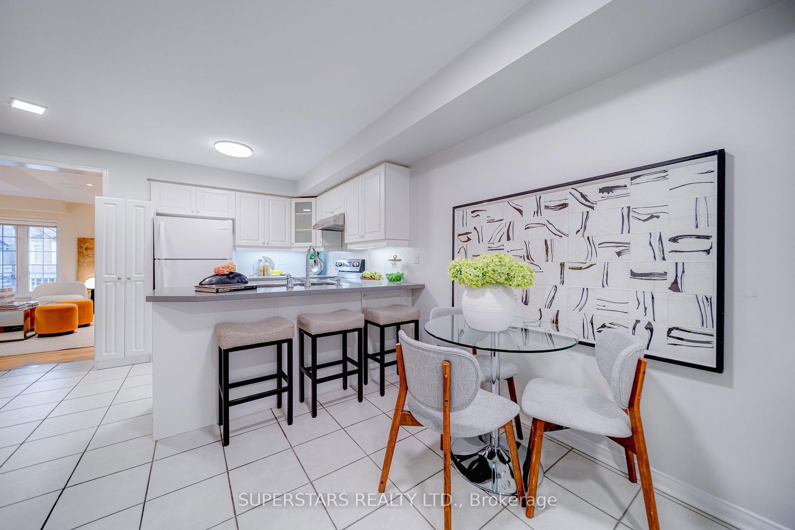 Townhouse for sale at 329 Bur Oak Avenue, Markham, Ontario, L6C 2V3 - Berczy - MLS: N12986240