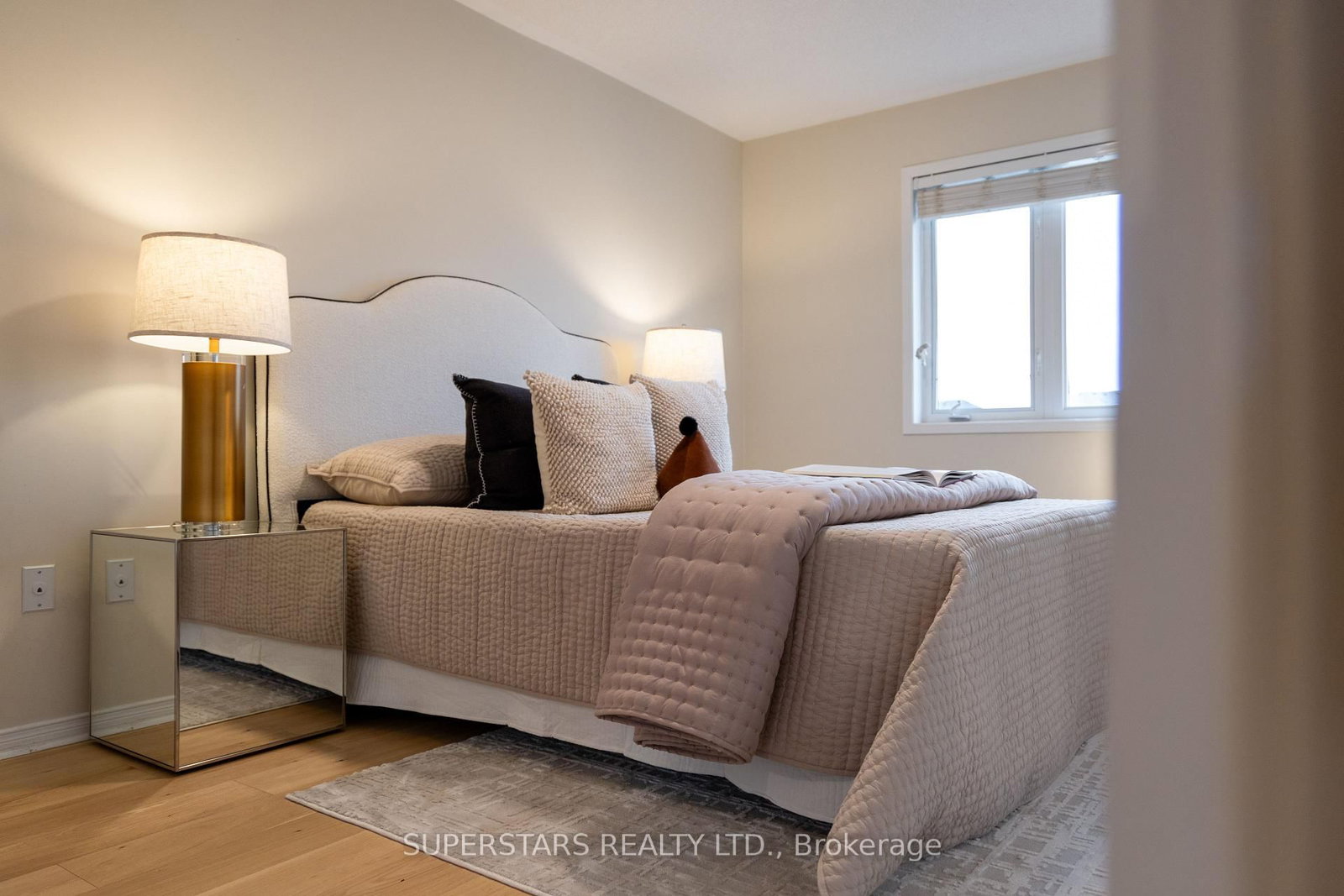 Townhouse for sale at 329 Bur Oak Avenue, Markham, Ontario, L6C 2V3 - Berczy - MLS: N12986240