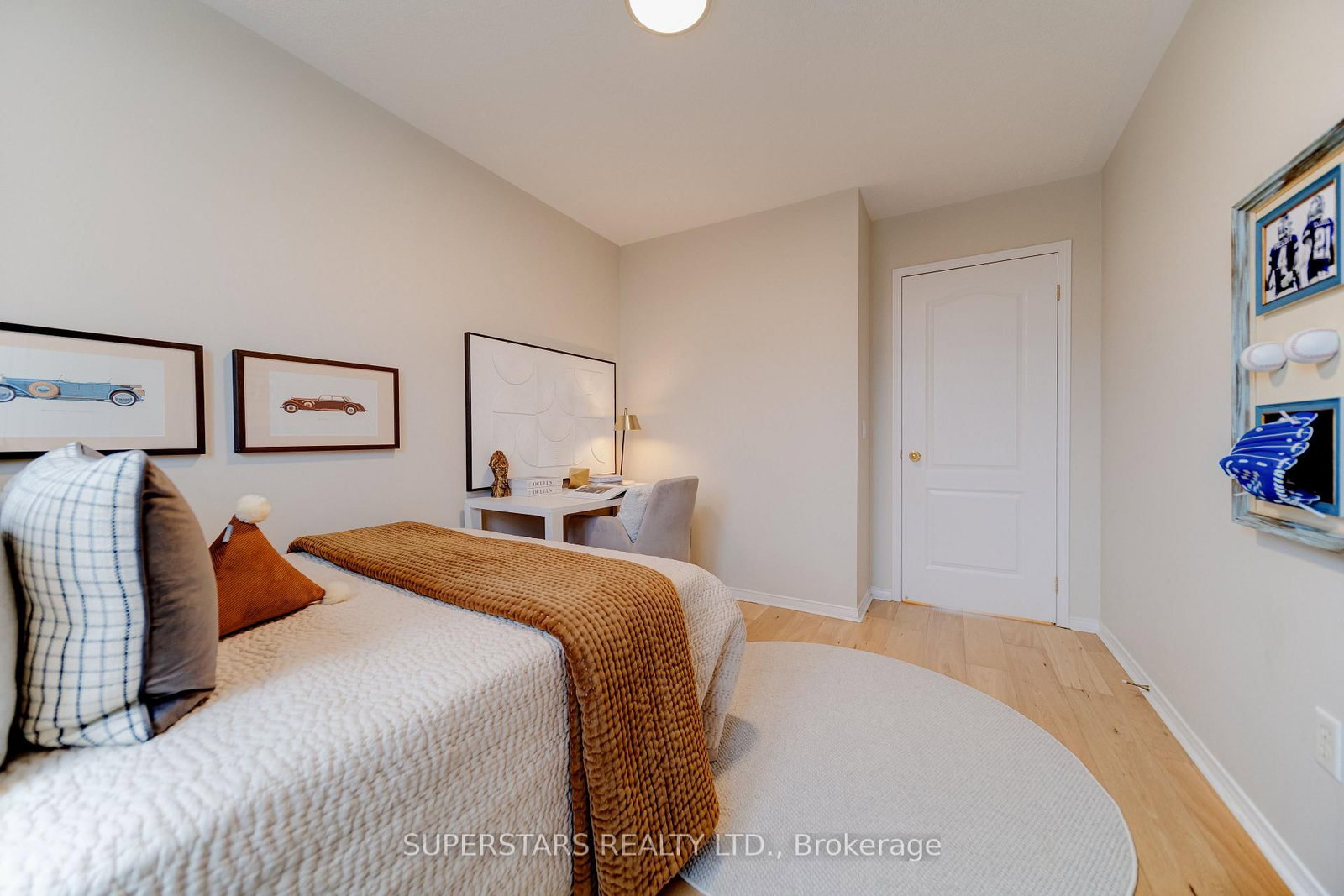 Townhouse for sale at 329 Bur Oak Avenue, Markham, Ontario, L6C 2V3 - Berczy - MLS: N12986240