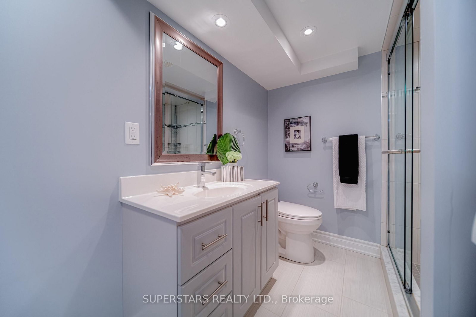 Townhouse for sale at 329 Bur Oak Avenue, Markham, Ontario, L6C 2V3 - Berczy - MLS: N12986240