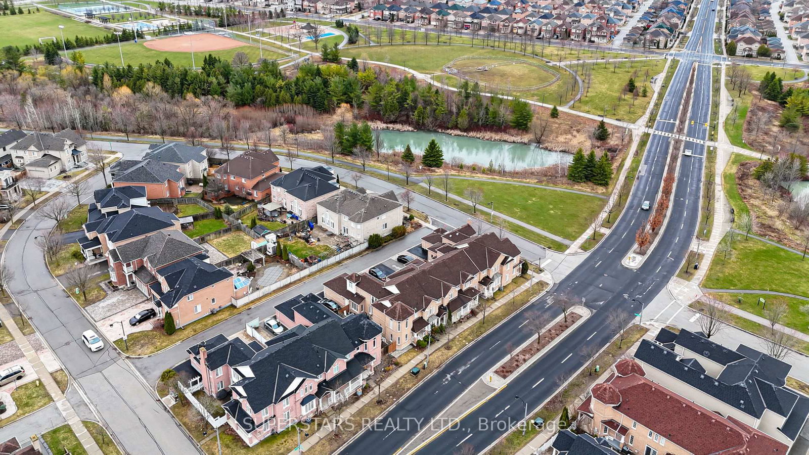 Townhouse for sale at 329 Bur Oak Avenue, Markham, Ontario, L6C 2V3 - Berczy - MLS: N12986240